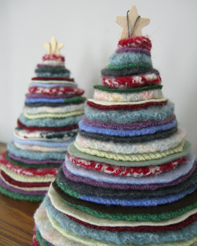 елочки Thrifted-holiday-trees-2