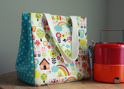 How to Make a Canvas Lunch Bag from Scratch - Paper and Stitch